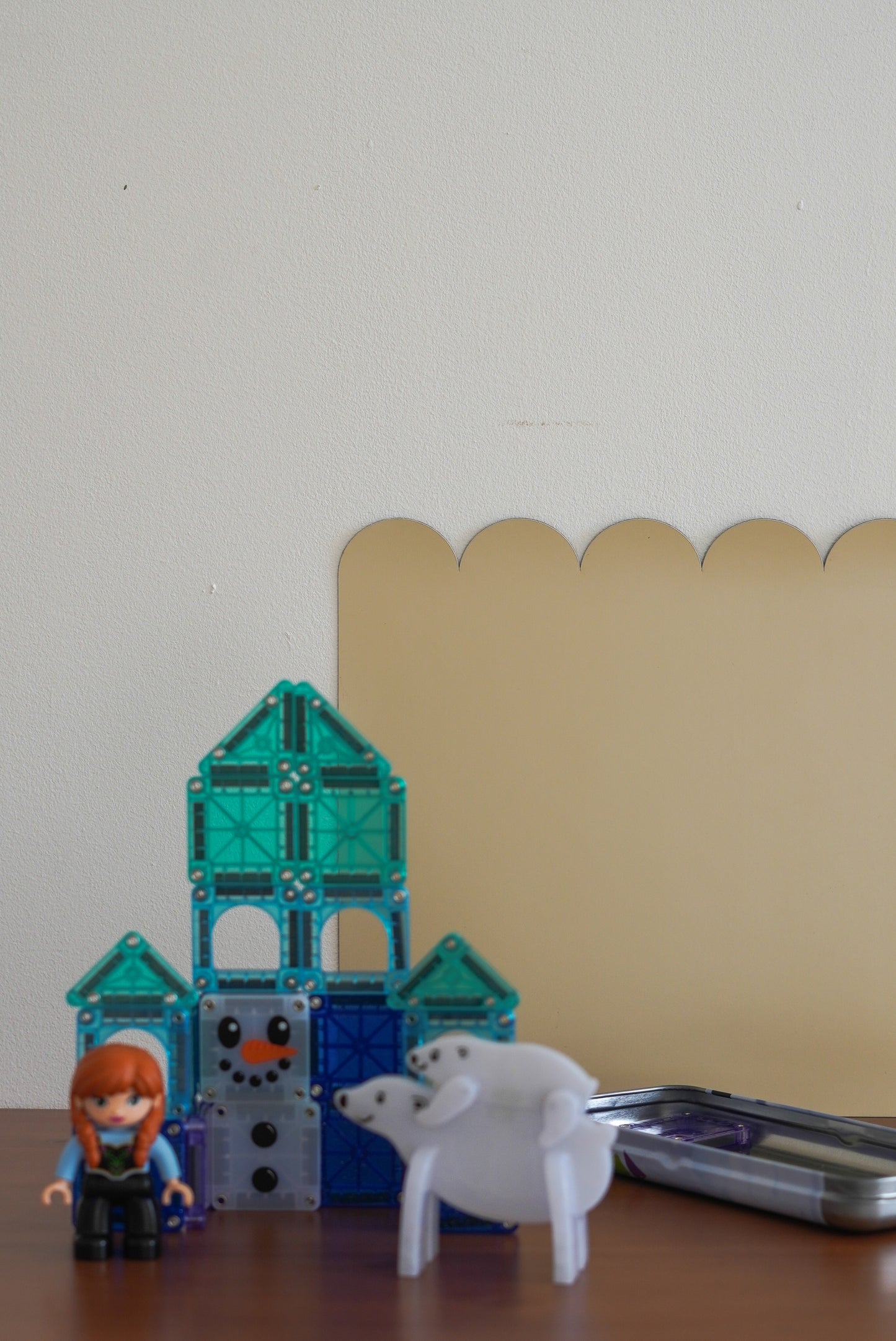 Wielofunkcyjna naklejka ścienna - fala MINI